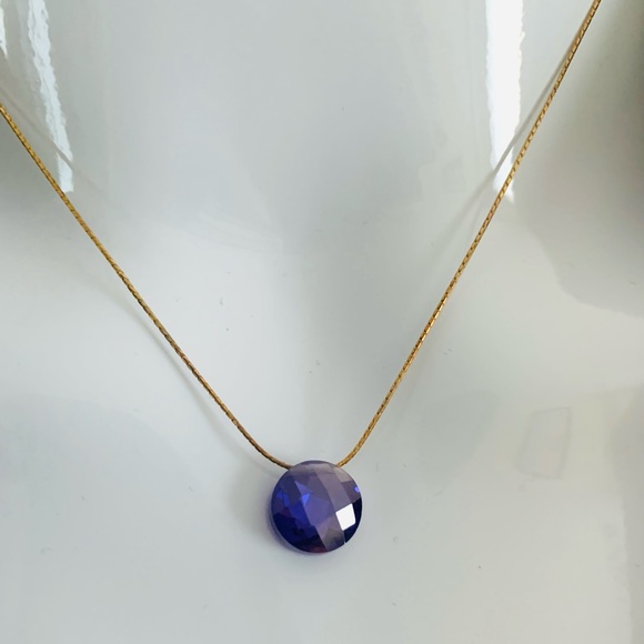 Shiny purple semi-precious stone choker necklace with gold color fine chain - Picture 11 of 11